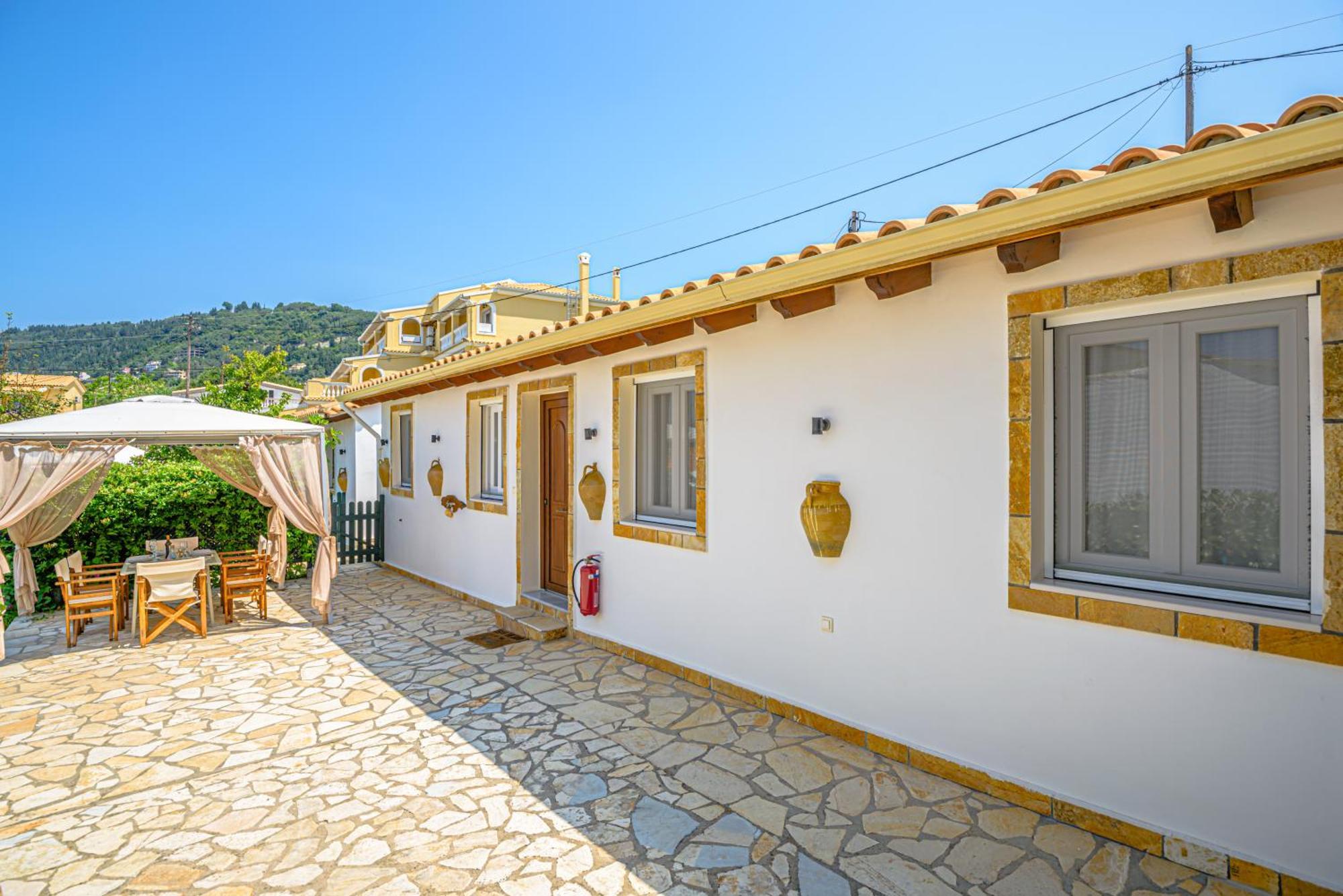 Elena'S Seaside Apartments & Studios Agios Gordios  Ngoại thất bức ảnh